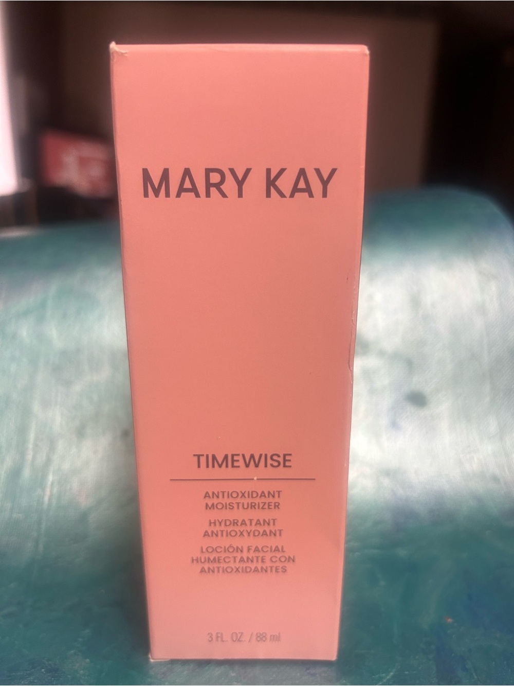 Mary Kay Pink TimeWise Antioxidant Moisturizer Box